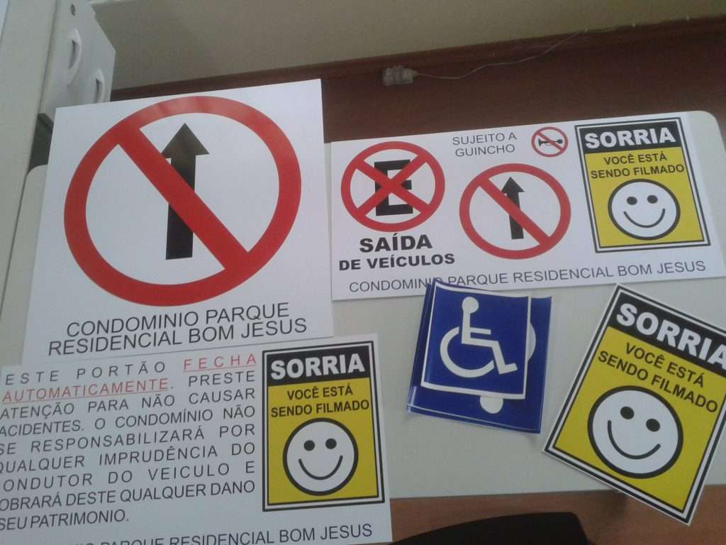 placas de sinalização para todas as necessidades!